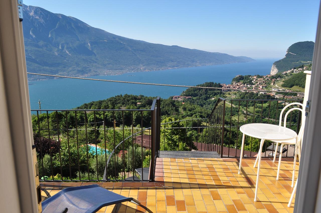 Holiday Home Near Monte Baldo In Tremosine Sul Garda Bagian luar foto