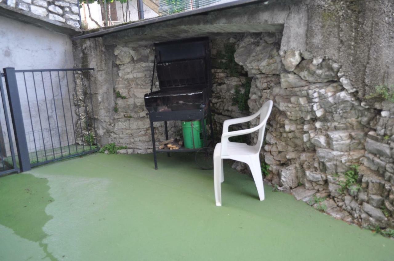 Holiday Home Near Monte Baldo In Tremosine Sul Garda Bagian luar foto