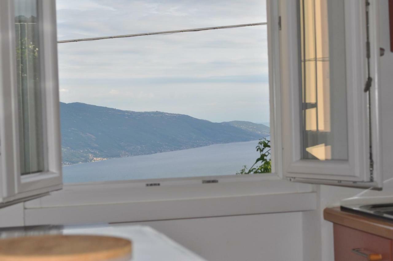 Holiday Home Near Monte Baldo In Tremosine Sul Garda Bagian luar foto